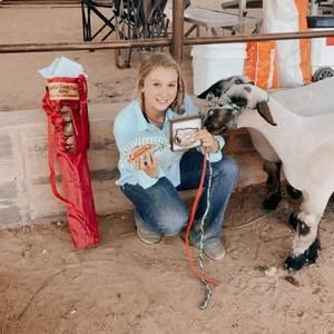 Meet your Posher, Kylee